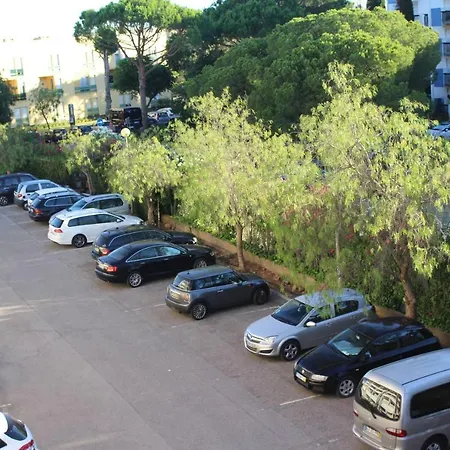 - E Golf Pl I Appartement *